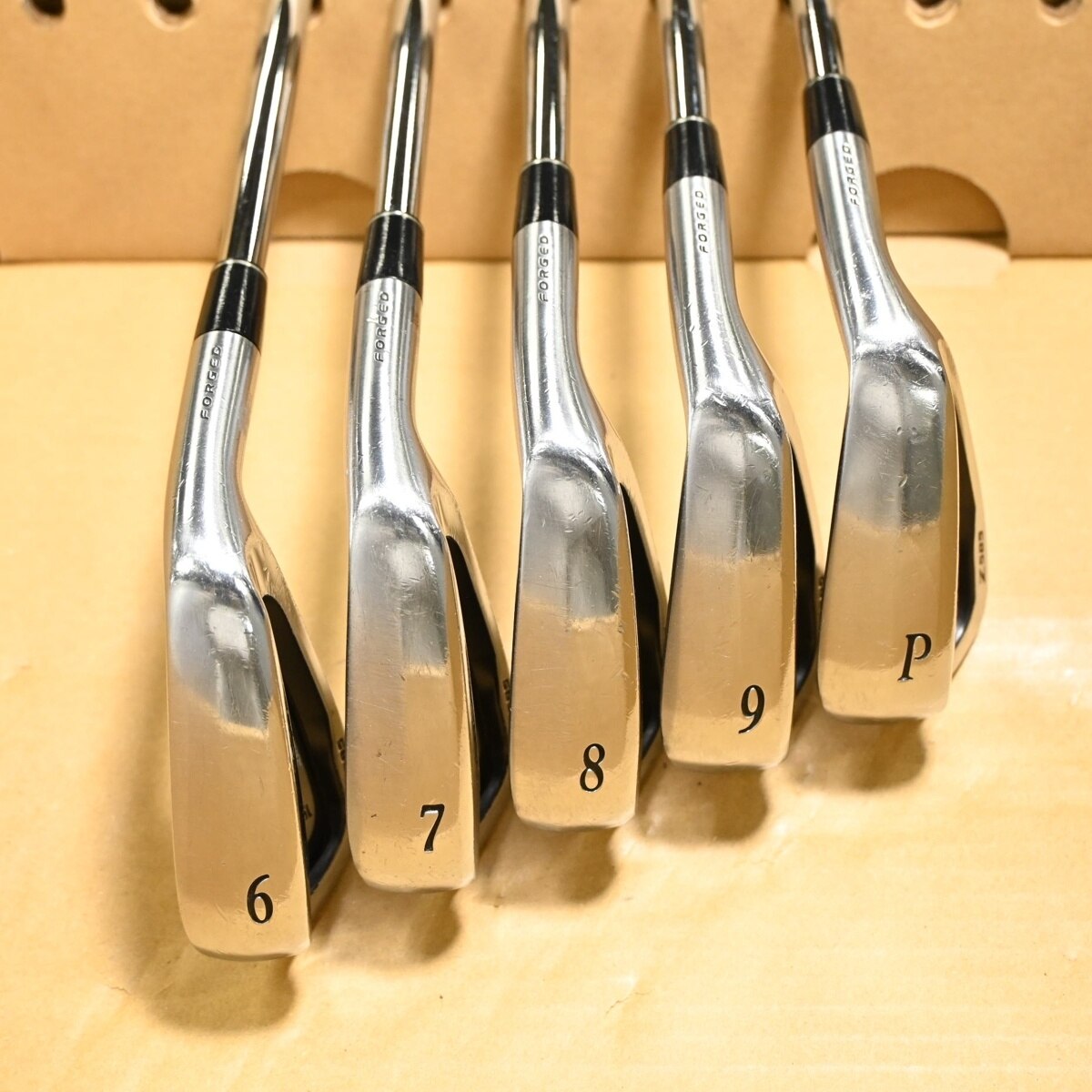 中古】スリクソン Z585 アイアン Dynamic Gold 105 27 S200 D(アイアン