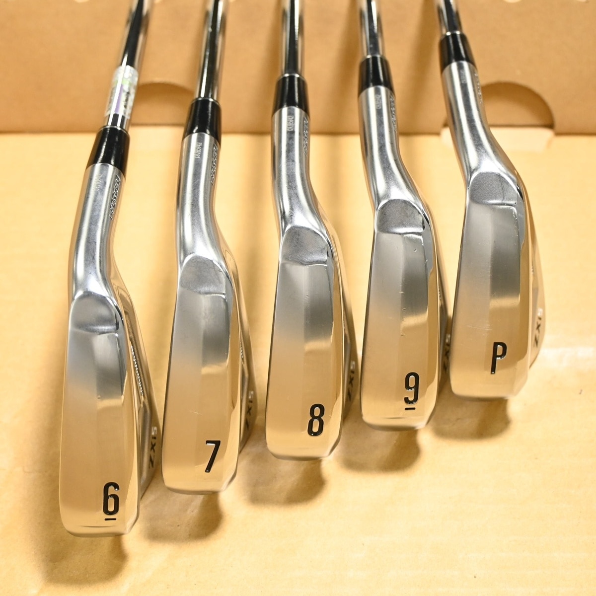 中古】スリクソン ZXi5 アイアン Dynamic Gold MID 115 27 S200 C