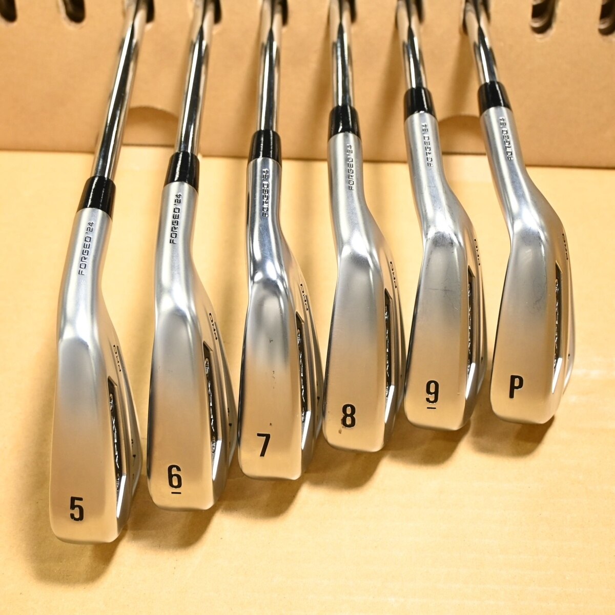 中古】APEX PRO(2024) アイアン Dynamic Gold MID 115 25 S200 C