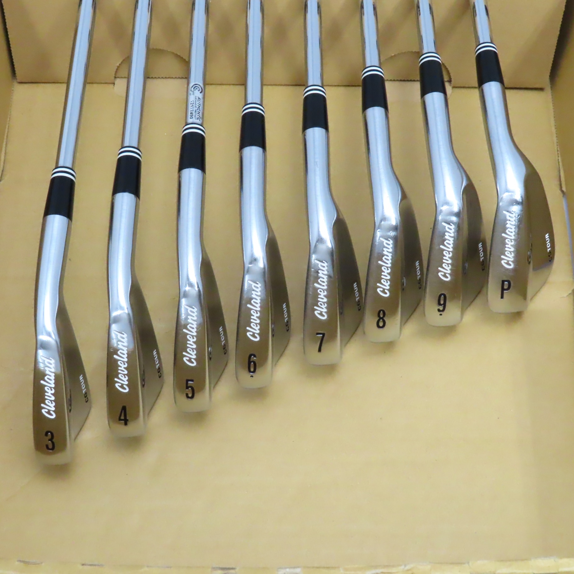 【美品】クリーブランド CG1 TOUR アイアン 2-P 9本 DG S300 中古】CG TOUR アイアン Dynamic Gold 27 S300 D(アイアン（セット