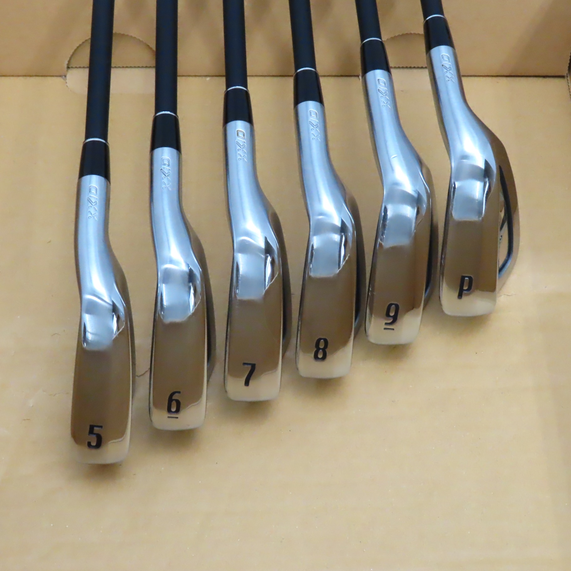 中古】ゼクシオ エックス アイアン TRAVIL IRON 95 23 R BC(アイアン
