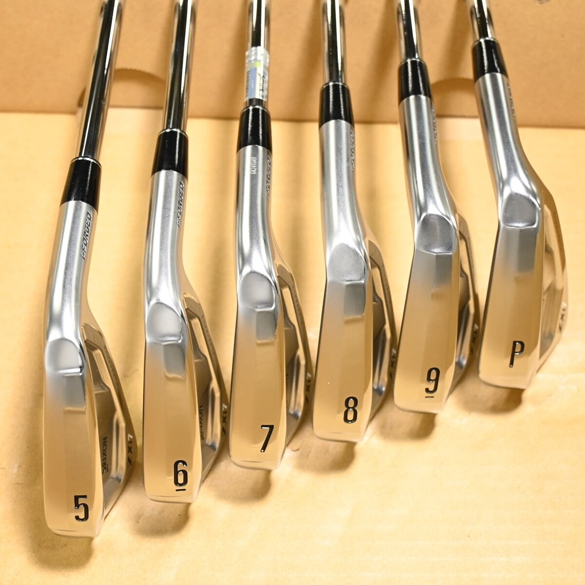 中古】スリクソン ZXi7 アイアン Dynamic Gold HT 25 S200 BC(アイアン