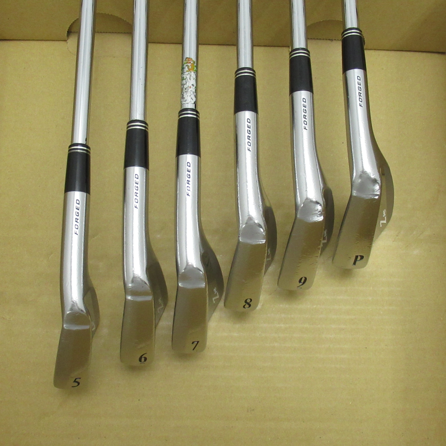 中古】スリクソン Z945 アイアン Dynamic Gold DST 26 S200 D(アイアン